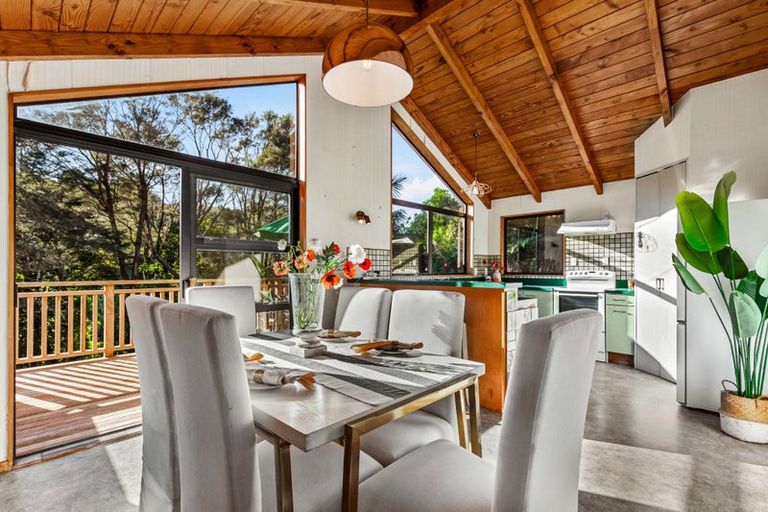 Photo of property in 21a Western Road, Laingholm, Auckland, 0604