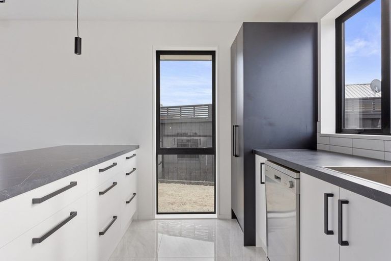 Photo of property in 12 Deans Place, Amberley, 7410