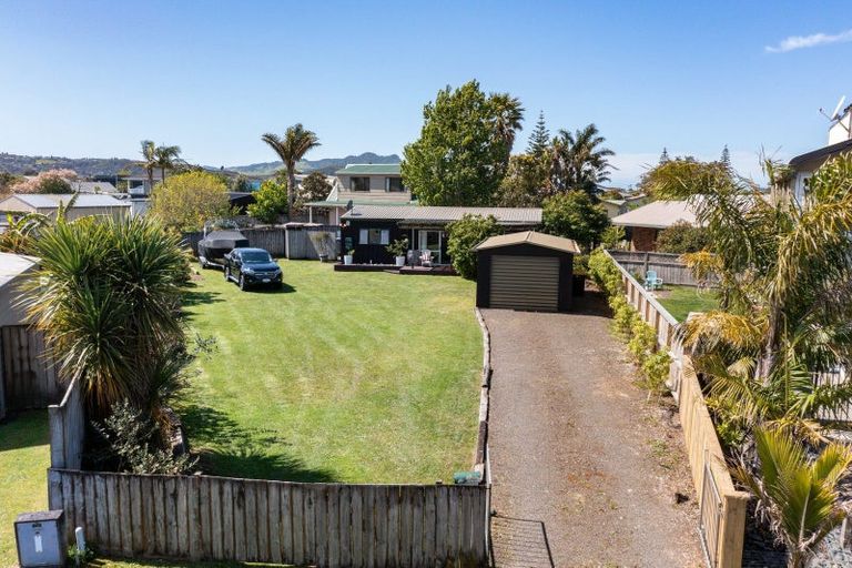 Photo of property in 1 Poplar Street, Whitianga, 3510