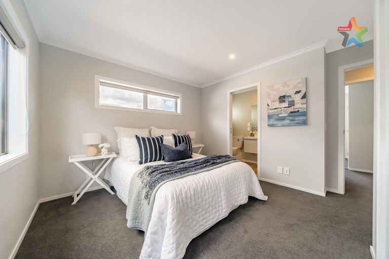 Photo of property in 9b Fitzherbert Road, Wainuiomata, Lower Hutt, 5014