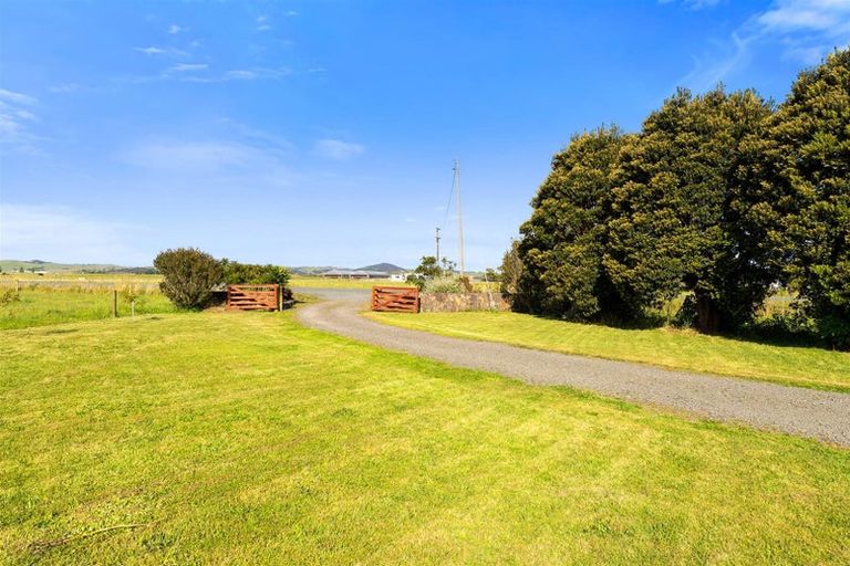 Photo of property in 117 Robertson Road, Ruawai, 0591