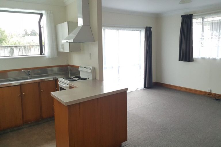 Photo of property in 2/10 Waitui Crescent, Waiwhetu, Lower Hutt, 5010