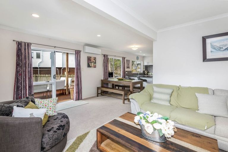 Photo of property in 53b Howe Street, Howick, Auckland, 2014