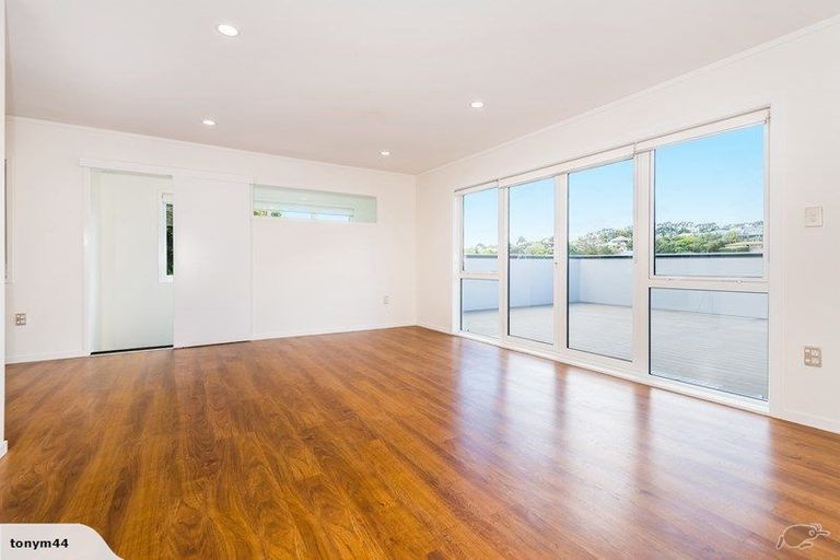 Photo of property in 30 Nigel Road, Browns Bay, Auckland, 0630