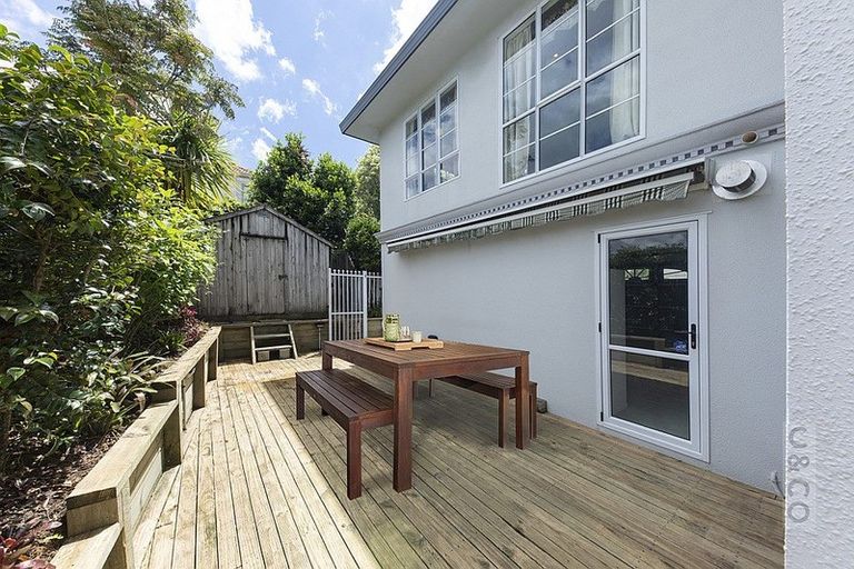 Photo of property in 34 Hugh Green Drive, Pinehill, Auckland, 0632