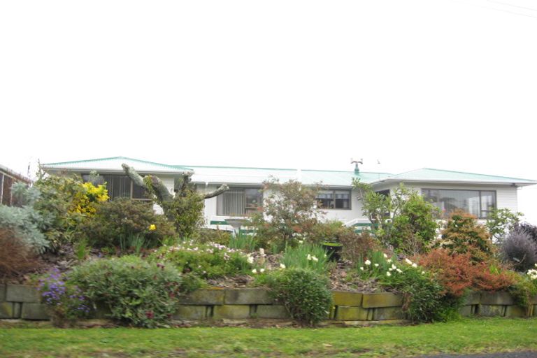 Photo of property in 114 Oxford Road, Okato, 4335