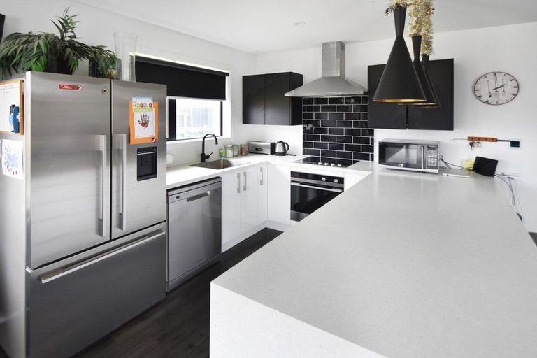 Photo of property in 15 Lakeland Avenue, Twizel, 7901