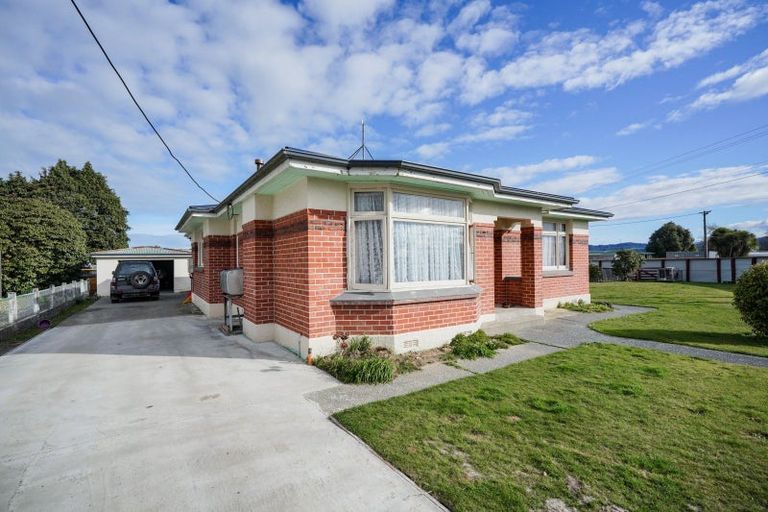 Photo of property in 89 Half Mile Road, Tuatapere, 9620