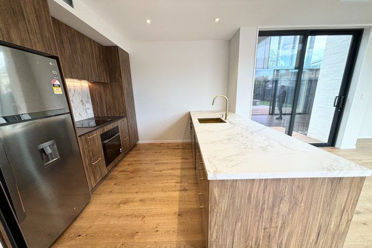 Photo of property in 2/7 Roa Road, Fendalton, Christchurch, 8041