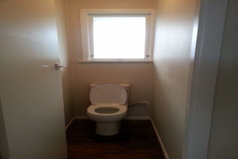 Photo of property in 10 Holden Place, Manukau, Auckland, 2025