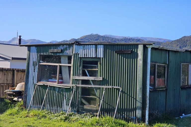 Photo of property in 1 Ranfurly Street, Runanga, 7803