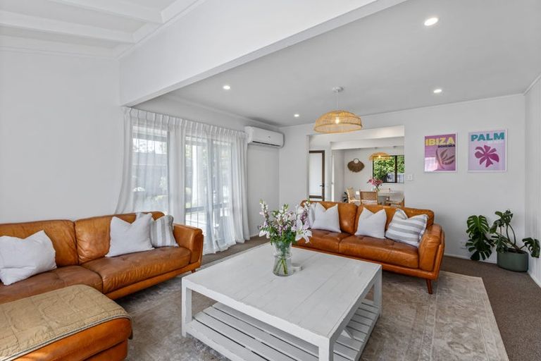 Photo of property in 44b Walton Street, Red Beach, 0932