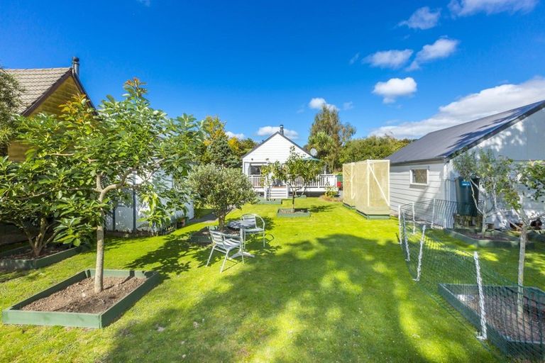 Photo of property in 81 Gemstone Drive, Birchville, Upper Hutt, 5018