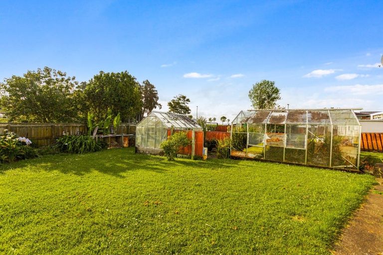 Photo of property in 494 Don Buck Road, Massey, Auckland, 0614