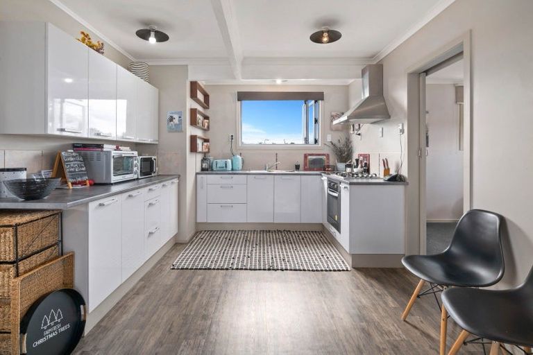 Photo of property in 10 Rangiora Street, Mangakino, 3421