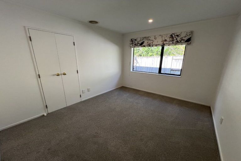 Photo of property in 4 Mckenzie Court, Terrace End, Palmerston North, 4410