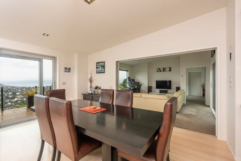 Photo of property in 24 Mewburn Rise, Karori, Wellington, 6012