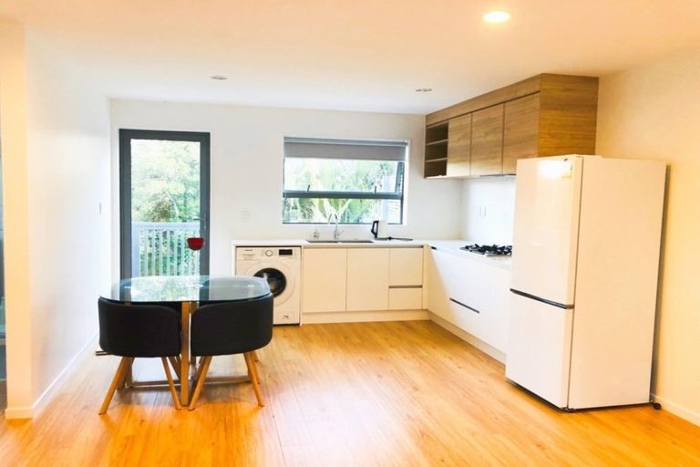 Photo of property in 74 Park Road, Glenfield, Auckland, 0629