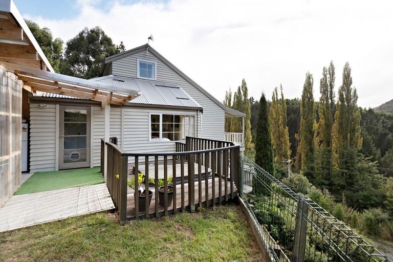 Photo of property in 1 Mcchesney Road, Arthurs Point, Queenstown, 9371