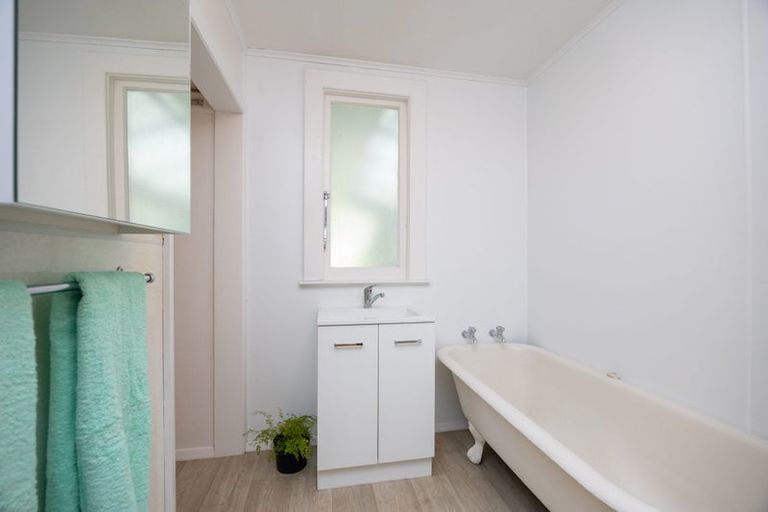 Photo of property in 582 Milson Line, Newbury, Palmerston North, 4478