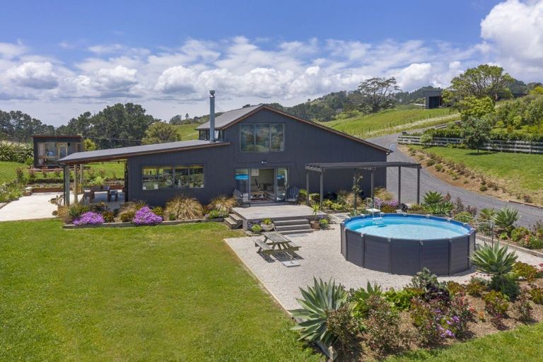 Photo of property in 239 Hills Road, Raglan, 3295