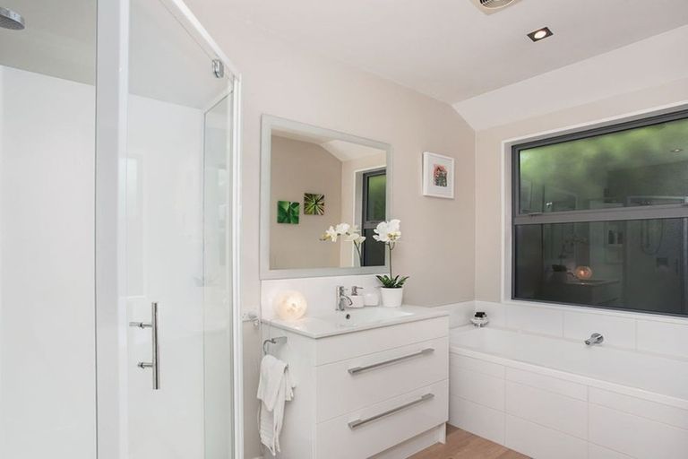 Photo of property in 28a Wayside Avenue, Burnside, Christchurch, 8053