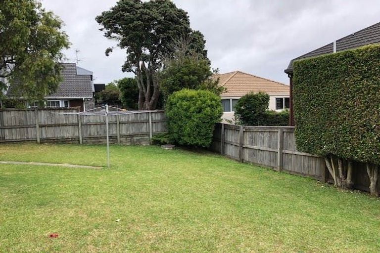 Photo of property in 3/21 Jutland Road, Hauraki, Auckland, 0622