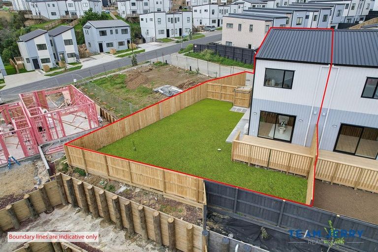 Photo of property in 1 Papauma Place, Papakura, 2110