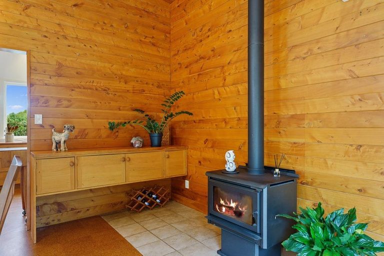 Photo of property in 321 Te Horo Beach Road, Te Horo Beach, Otaki, 5581