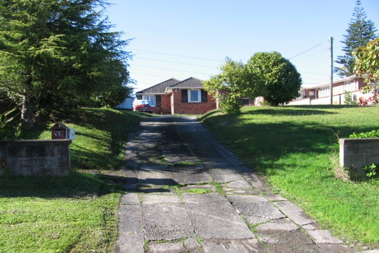 Photo of property in 38 Alwyn Avenue, Te Atatu South, Auckland, 0610