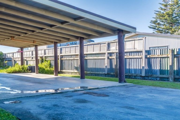 Photo of property in 35 Clifton Road, Haumoana, 4102