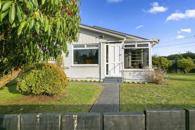 Photo of property in 2 Glading Place, St Andrews, Hamilton, 3200