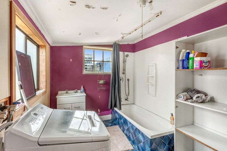 Photo of property in 37 Brookes Street, Inglewood, 4330