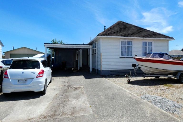 Photo of property in 66 Rintoul Street, Westport, 7825