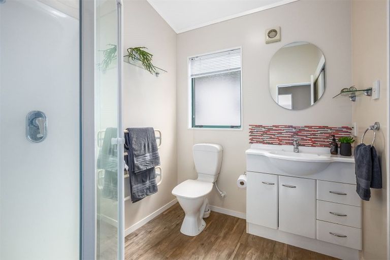 Photo of property in 68 Peterhouse Street, Tawa, Wellington, 5028