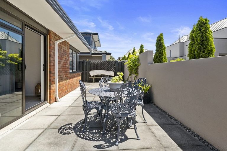 Photo of property in 2/144 Oceanbeach Road, Mount Maunganui, 3116