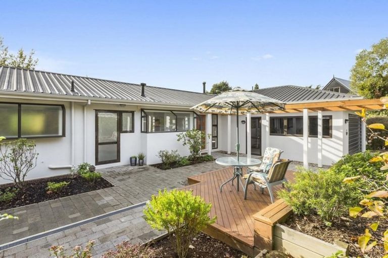 Photo of property in 51 Garden Place, Glenleith, Dunedin, 9010