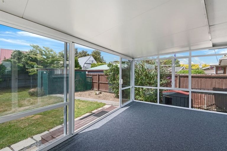 Photo of property in 10 Cotswold Avenue, Bishopdale, Christchurch, 8053