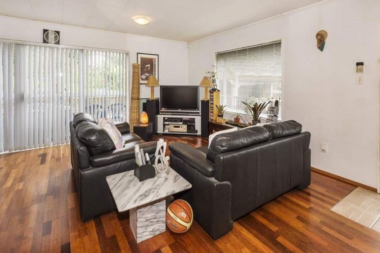 Photo of property in 13 Cebalo Place, Mount Wellington, Auckland, 1060