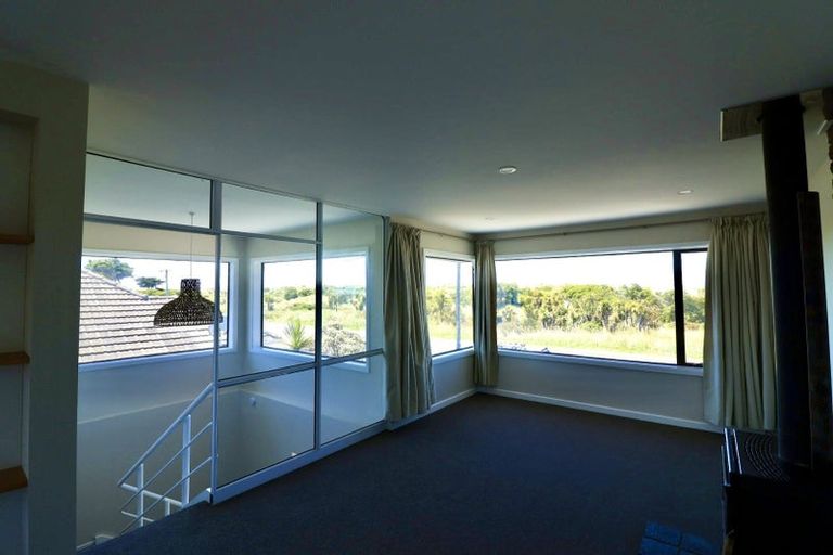 Photo of property in 443 Marine Parade, South New Brighton, Christchurch, 8062