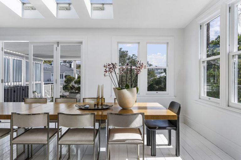 Photo of property in 34 Sentinel Road, Herne Bay, Auckland, 1011