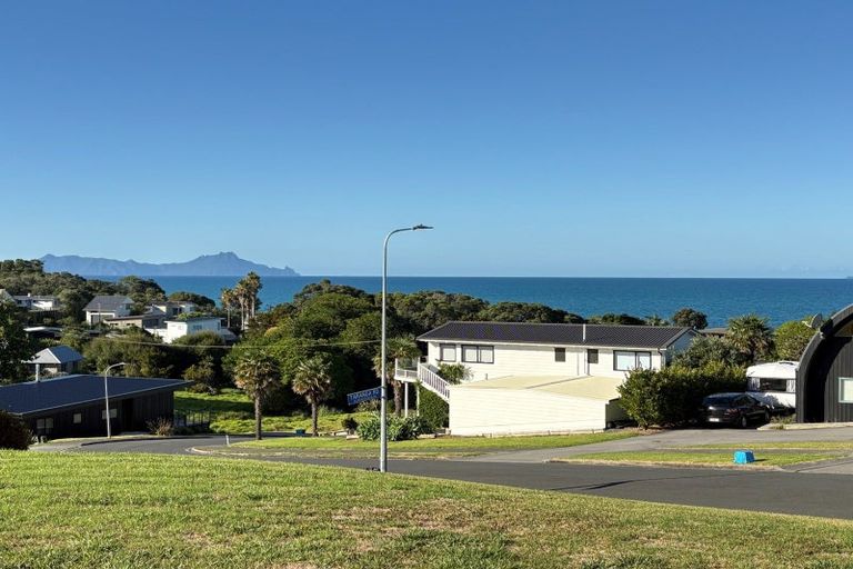 Photo of property in 42 Taranga Road, Langs Beach, Waipu, 0582