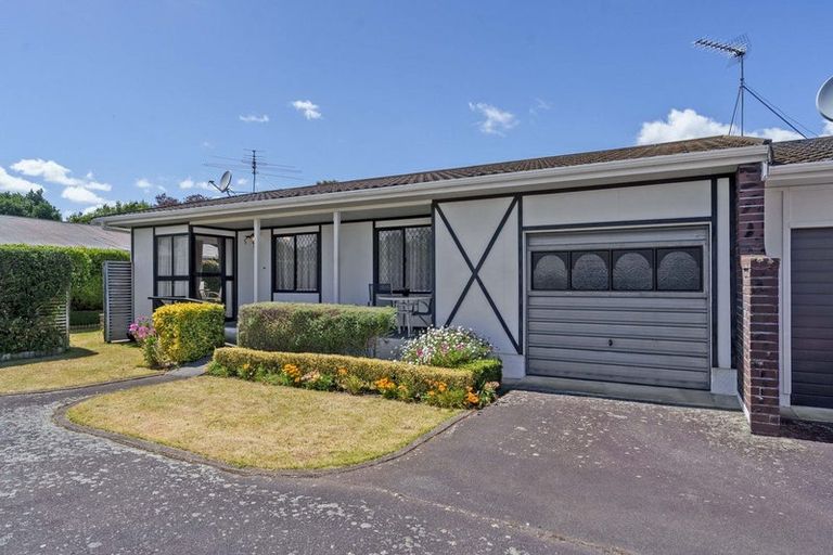Photo of property in 3/21 Dublin Street, Martinborough, 5711