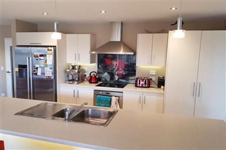 Photo of property in 7 Eyrewell Road, Pegasus, 7612