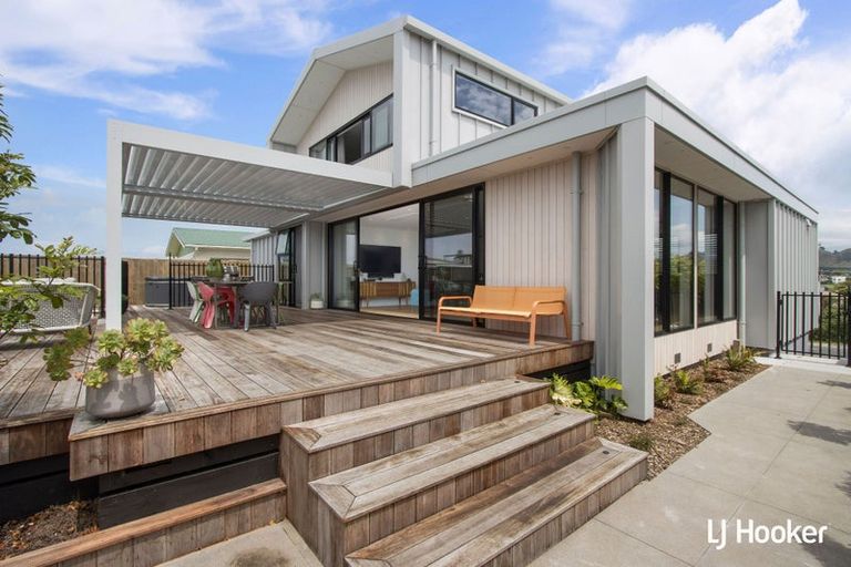 Photo of property in 55 Seaforth Road, Waihi Beach, 3611