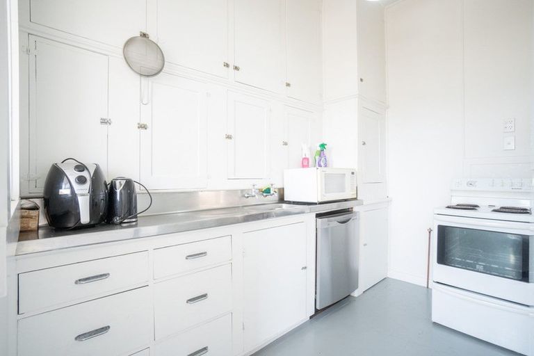 Photo of property in 15a Leeds Street, Milson, Palmerston North, 4414