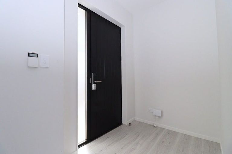 Photo of property in 127b Oreil Avenue, West Harbour, Auckland, 0618