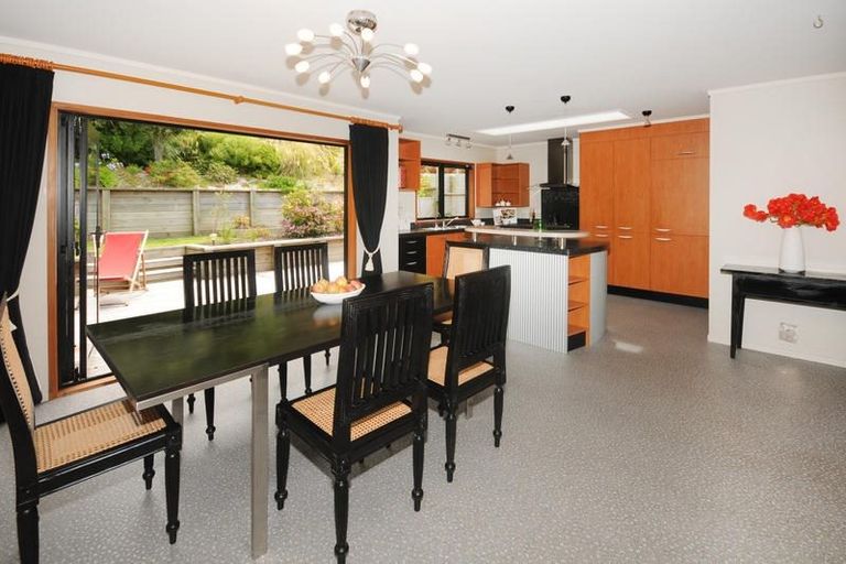 Photo of property in 25 Alanbrooke Place, Karori, Wellington, 6012