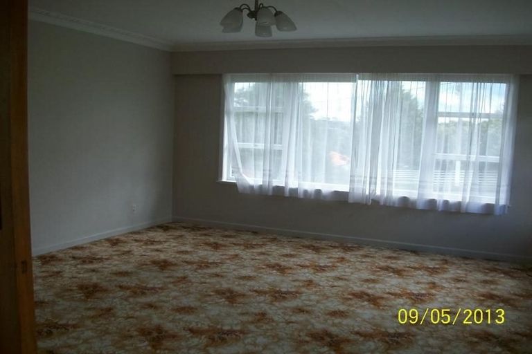 Photo of property in 45 Sherwood Avenue, Te Atatu South, Auckland, 0610