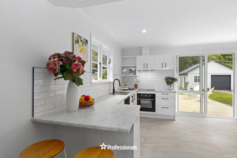 Photo of property in 179 Stokes Valley Road, Stokes Valley, Lower Hutt, 5019